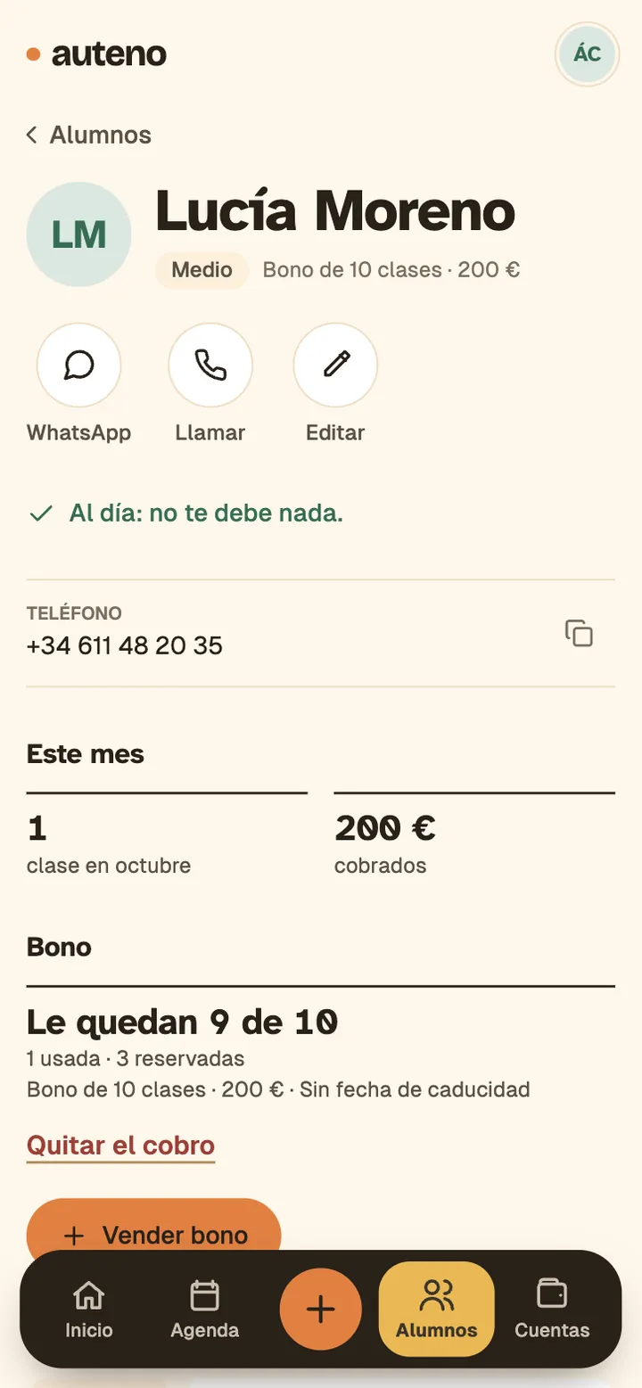 Ficha de una alumna en Auteno con un bono de 10 clases: le quedan 9.